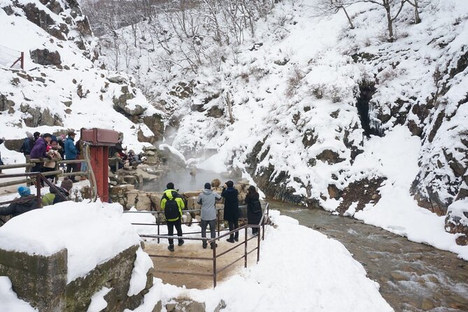 1-Day Snow Monkeys, Zenko-ji Temple & Sake in Nagano - Exploring Zenko-ji Temples History