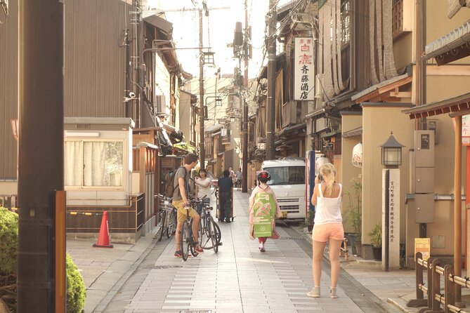 Discover the Beauty of Kyoto on a Bicycle Tour! - Why Choose a Guided Bike Tour