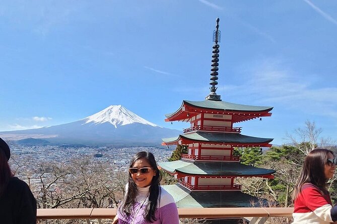 Mt. Fuji and Lake Kawaguchi Day Trip With English Speaking Driver - What to Expect on Your Tour