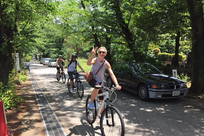 Small Group Cycling Tour in Tokyo - Expert Guides and Safety