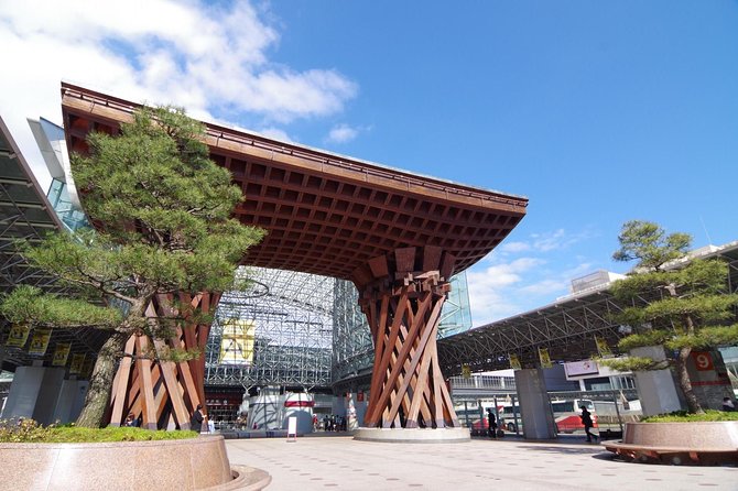 Kanazawa Half-Day Private Tour With Government Licensed Guide - Expert Guidance and Insights