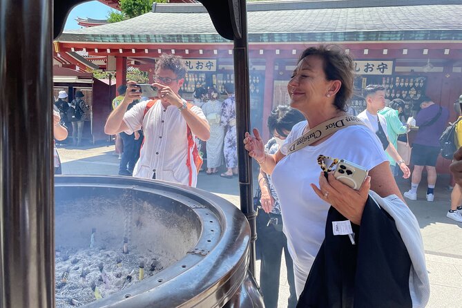 Sushi Making Experience Japanese Sake Drinking Set in Tokyo - What to Expect on This Tour