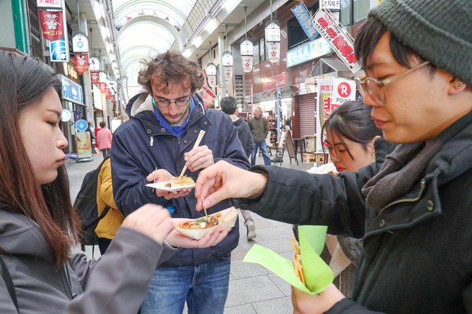 4-Hour Osaka Bike Tour to the Neighborhood of Osaka Castle - Local Food and Drink Delights