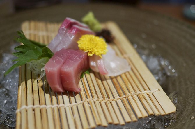 Kyoto Evening Gion Food Tour Including Kaiseki Dinner - Expert Guides Share Local Insights