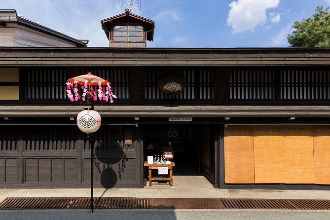 Takayama Old Town Walking Tour With Local Guide - Unravel the Secrets of Yamazakura