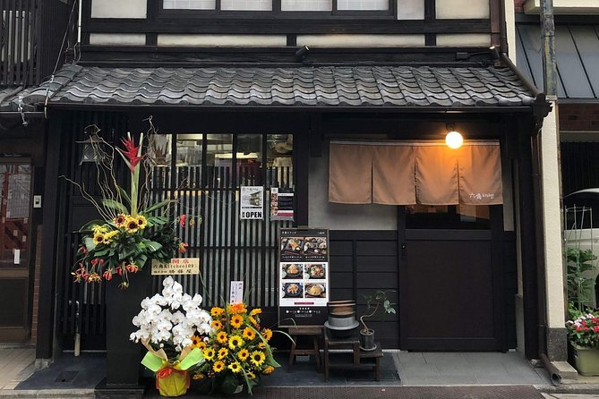 Traditional Kaiseki Dinner With Geisha Entertainment, Kyoto - Essential Information