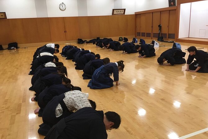 2-Hour Kendo Experience With English Instructor in Osaka Japan - Booking and Support Information