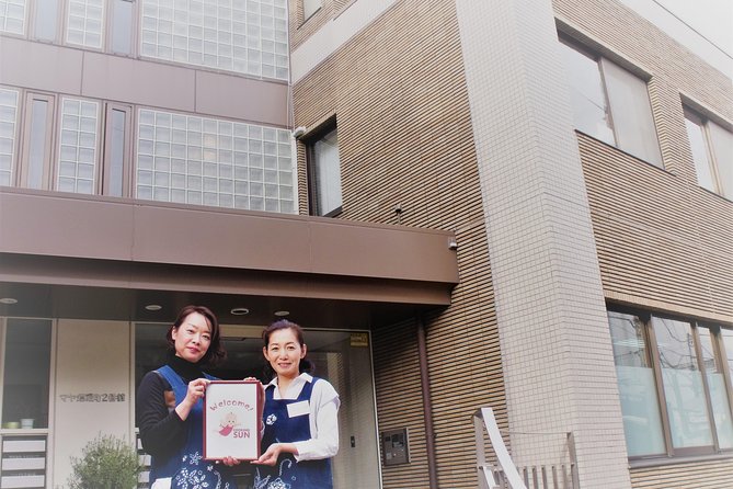 3-Hour Small-Group Sushi Making Class in Tokyo - Meeting Point and Studio Location