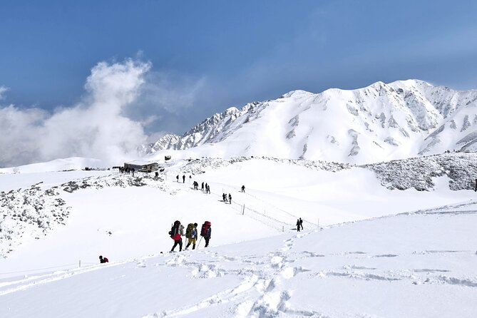 (Spring Only) 1-Day Snow Walls of Tateyama-Kurobe Alpine Route Tour - Packing and Dressing Essentials