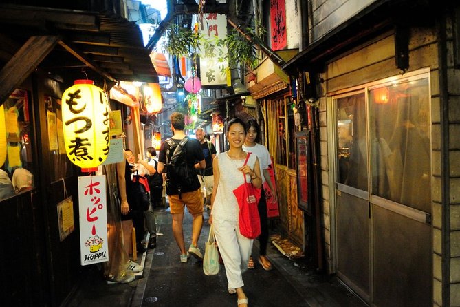 Tokyo Shinjuku Drinks and Neon Nights 3-Hour Small-Group Tour - Discovering Hidden Gems