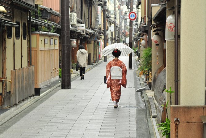 Explore Nishiki Market: Food & Culture Walk - Insights Into Kyotos Culinary History