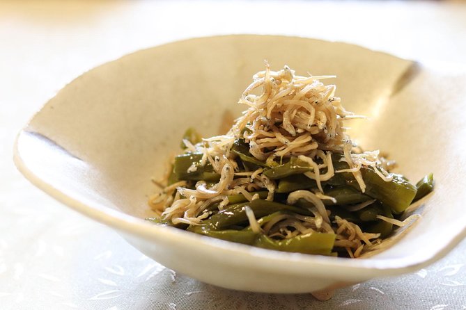 Authentic Seasonal Japanese Home Cooking Lesson With a Charming Local in Kyoto - Just The Basics