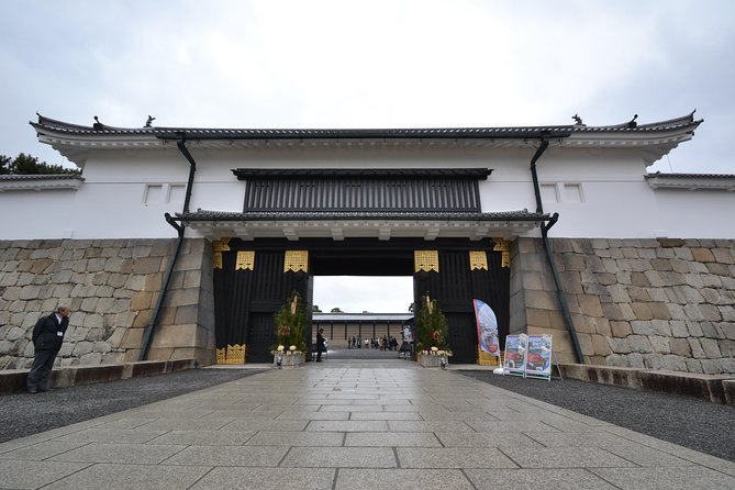 Nijo Castle and Imperial Palace Visit With Guide