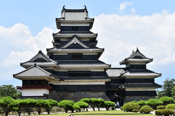 1-Day Tour From Nagano and Matsumoto Kamikochi & Matsumoto Castle - Meeting and Pickup Details