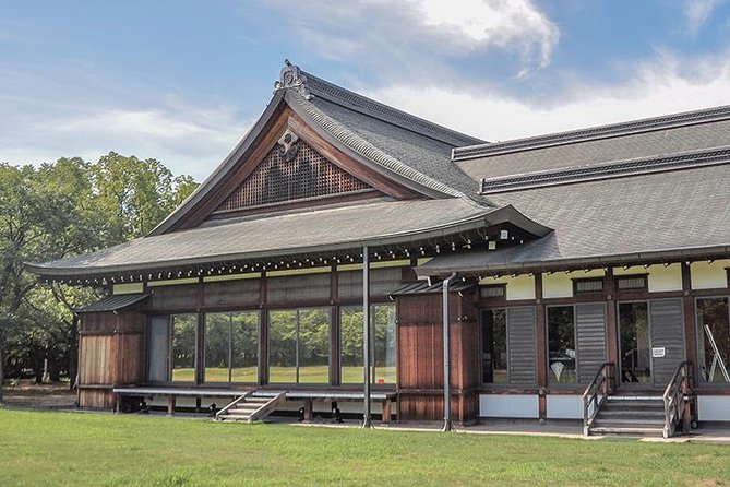 A Tour to Explore the Symbol of Osaka: Osaka Castle - Tour Highlights and Inclusions