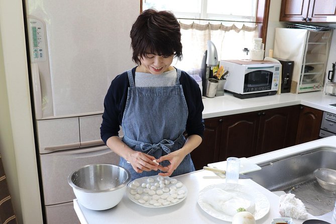 Private Cooking Class With a Sapporo Local Kanae in Her Home - Location and Meeting Details