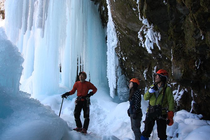 Frozen Fall Trekking - Japanese Forest Bathing Practice