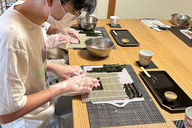 Private Adorable Sushi Roll Art Class in Kyoto - Booking and Pricing