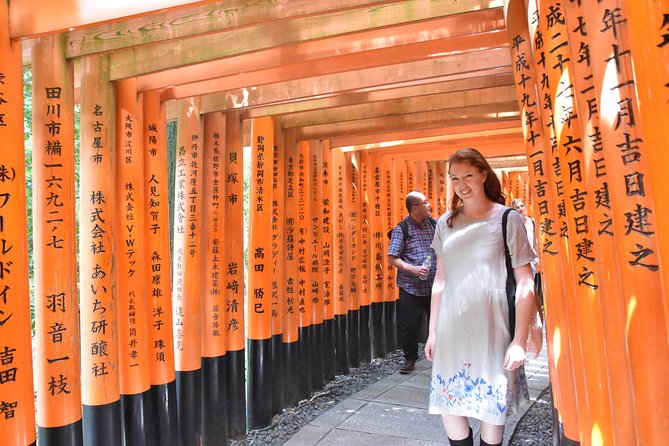 Inside of Fushimi Inari - Exploring and Lunch With Locals - Navigating Fushimi Inari Shrine