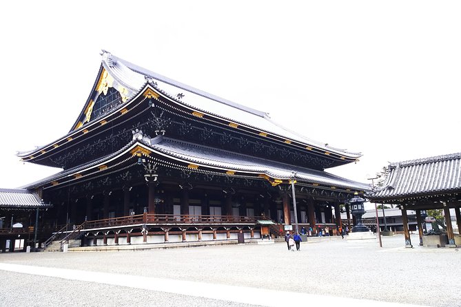 Kyoto Imperial Palace and Nijo Castle Walking Tour - Weather Considerations