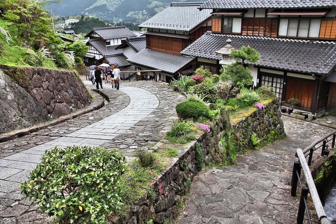 Magome & Tsumago Nakasendo Trail Day Hike With Government-Licensed Guide - Tips and Suggestions