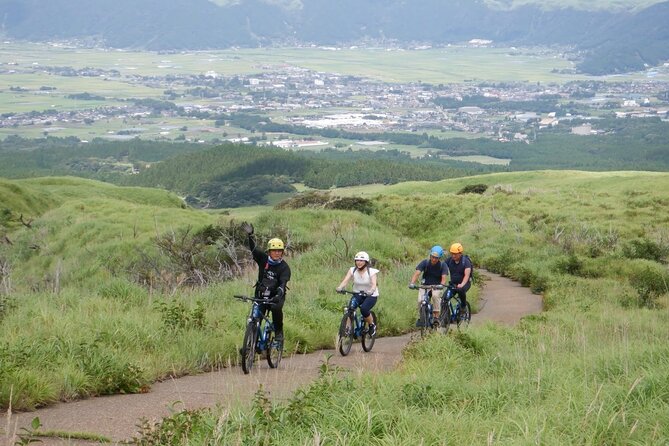 Private E-Mtb Guided Cycling Around Mt. Aso Volcano & Grasslands - Reviews and Feedback Summary