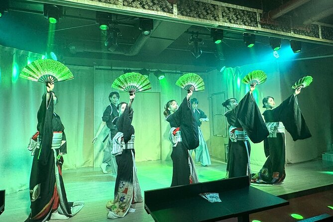 Tokyo Japanese Dance Cabaret Theater Asakusa-Kaguwa - Venue Features and Atmosphere