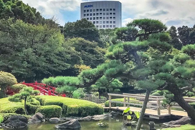 Japanese Garden & Western Architecture: Akasaka Exploration Tour - Just The Basics