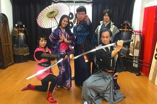 Learn The Katana Sword Technique of Samurai and Ninja - Role of Costume in Training