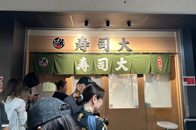 Morning Market Adventure: Toyosu & Tsukiji With Tuna Auction - Exploring Tsukiji Market