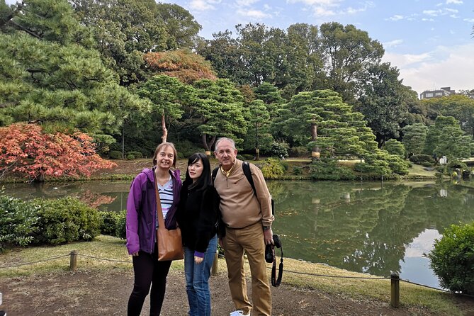 Private & Unique Tokyo Cherry Blossom Sakura Experience - Traditional Japanese Picnic