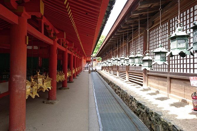 Relax in Nara: Deer Park, Todai-ji Temple and Merchants Town - Exploring Todai-ji Temple