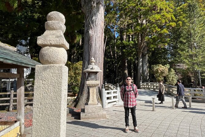 Mt Koya Full Day Tour From Osaka With Licensed Guide and Vehicle - Customer Reviews