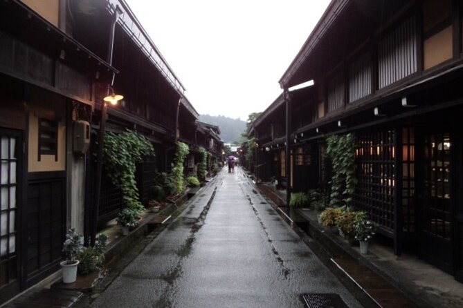 Day Trip for Shirakawago ,Takayama & Gujo Hachiman From Nagoya - Transportation Arrangements