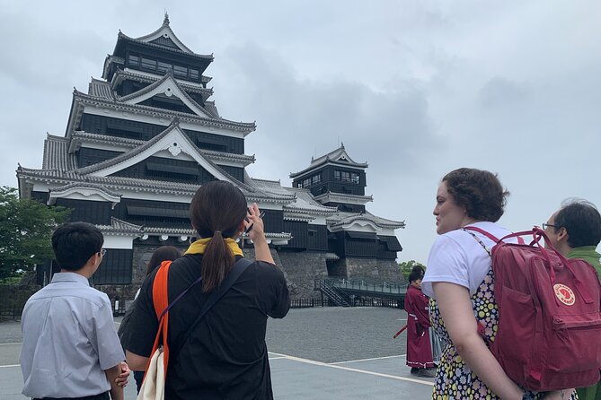 Kumamoto Castle Walking Tour With Local Guide - Local Guide Insights