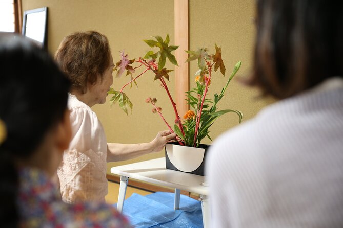 Special Ikebana Experience Guided by an Ikebana Master, Mrs. Inao - What to Expect During the Session