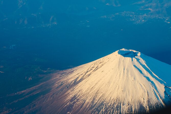 Full Day Private Tour to Mt Fuji by Luxury Vehicle - Key Points