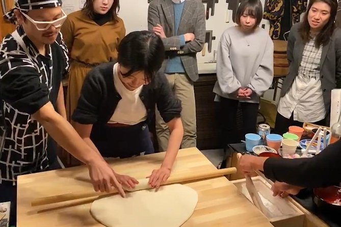 Traditional and Ordinary Japanese Udon Cooking Class in Asakusa, Tokyo [The Only Udon Artist in the World Teaches]