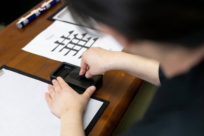 Shodo Japanese Calligraphy Class Near Osaka Castle - Class Overview