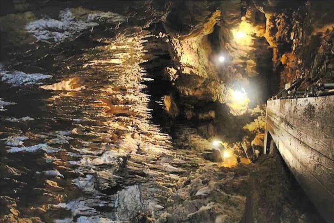 CAVE OKINAWA a Mysterious Limestone CAVE That You Can Easily Enjoy! - Unique Features of the Cave