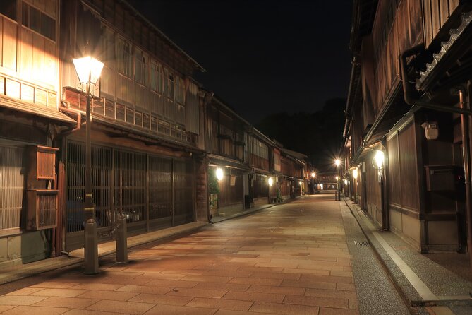 Kanazawa Private Night Photoshoot by Professional Photographer - Pricing Details and Booking Options