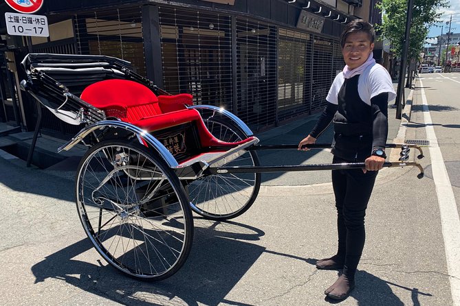 Explore Takayama by Rickshaw: Hotel Pickup Included - Accessibility Information