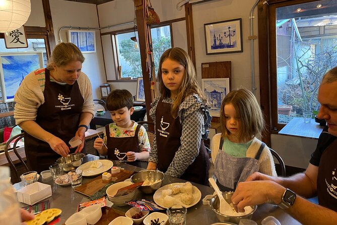 Lets Lunch / YANAKA MADAME HOME / Local Dish & Rice Ball Making. - Accessibility Considerations