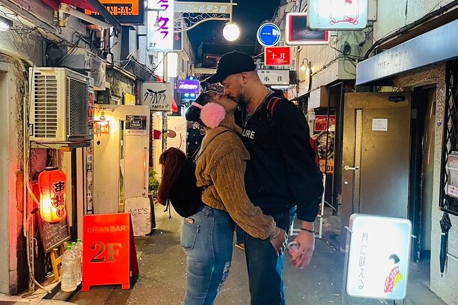 Enjoy-All-Shinjuku《Red Light District Walking》With DEEPEST Info! - Language Options Available