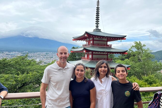 Mount Fuji Five Lakes Tour From Kawaguchiko With Guide & Vehicle - Accessibility Features and Considerations