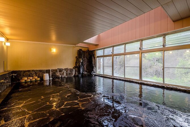 A Secret Wild Outdoor Bath Rotenburo Experience From NAGANO - Refreshments and Sake Tasting