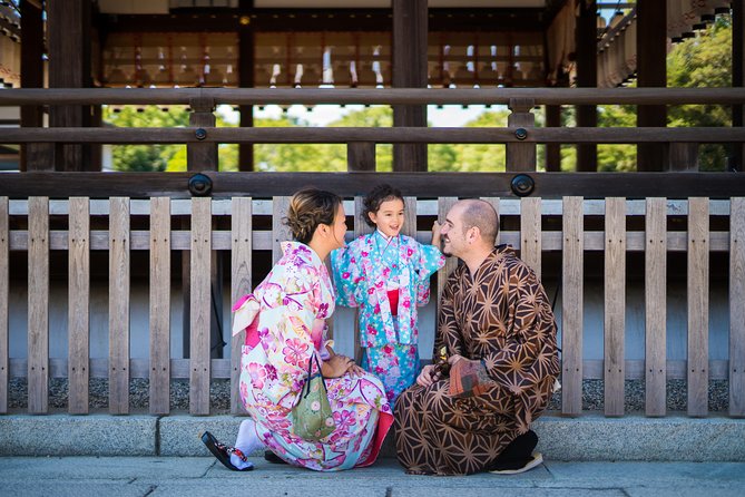 Private Vacation Photography Session With Local Photographer in Kyoto - Photography Experience