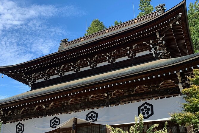 Zen Meditation and Higashiyama Temples Walking Tour - Meeting and End Points