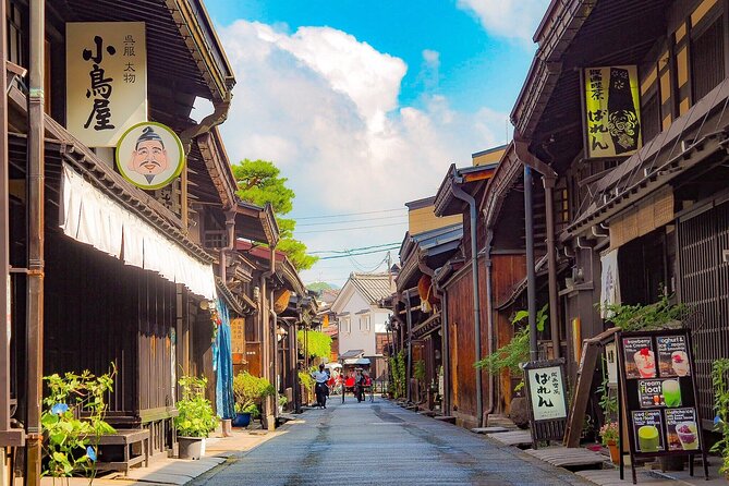 Shirakawago and Takayama Licensed Guide and Vehicle From Kanazawa - Local Attractions and Activities