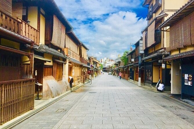 Full-Day Private Guided Tour to Kyoto City - Included Amenities